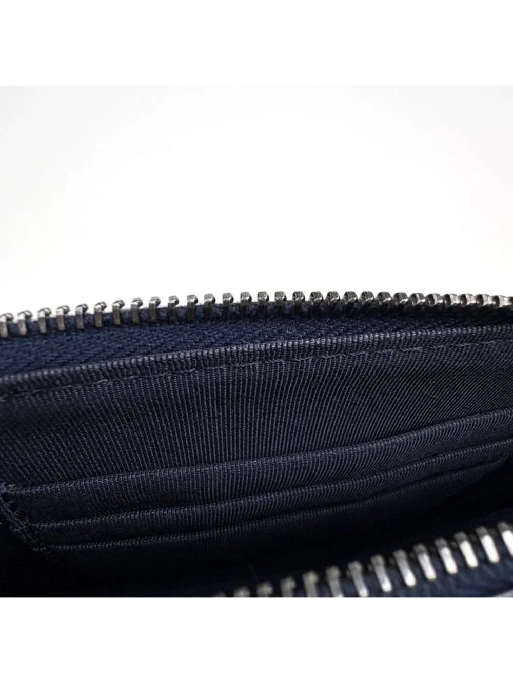 Chanel Shoulder Bag Gabrielle de Chanel Chain Clutch CC Logo V-stitch Leather
